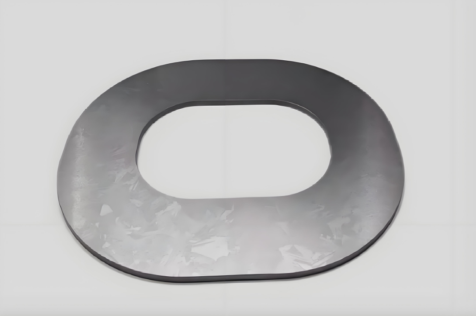 Annular sputtering target