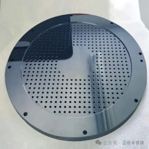 Read more about the article Single‑Crystal Silicon Showerhead Surface Polishing: Why Do Some Need It and Others Don’t?